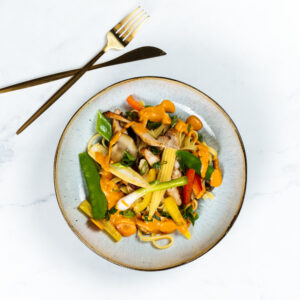 Thaise Rode Curry met kip, tagliatelle & wokgroenten