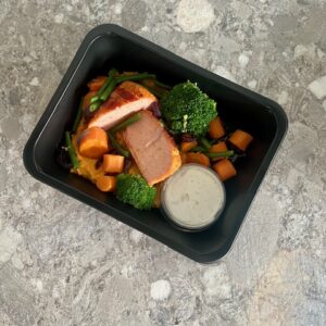Kipboomstammetje met zoete aardappel & tartaardip