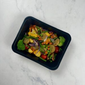 Gegrilde aubergine met zoete aardappelpuree, bloemkool, falafel & kikkererwten - VEGGIE